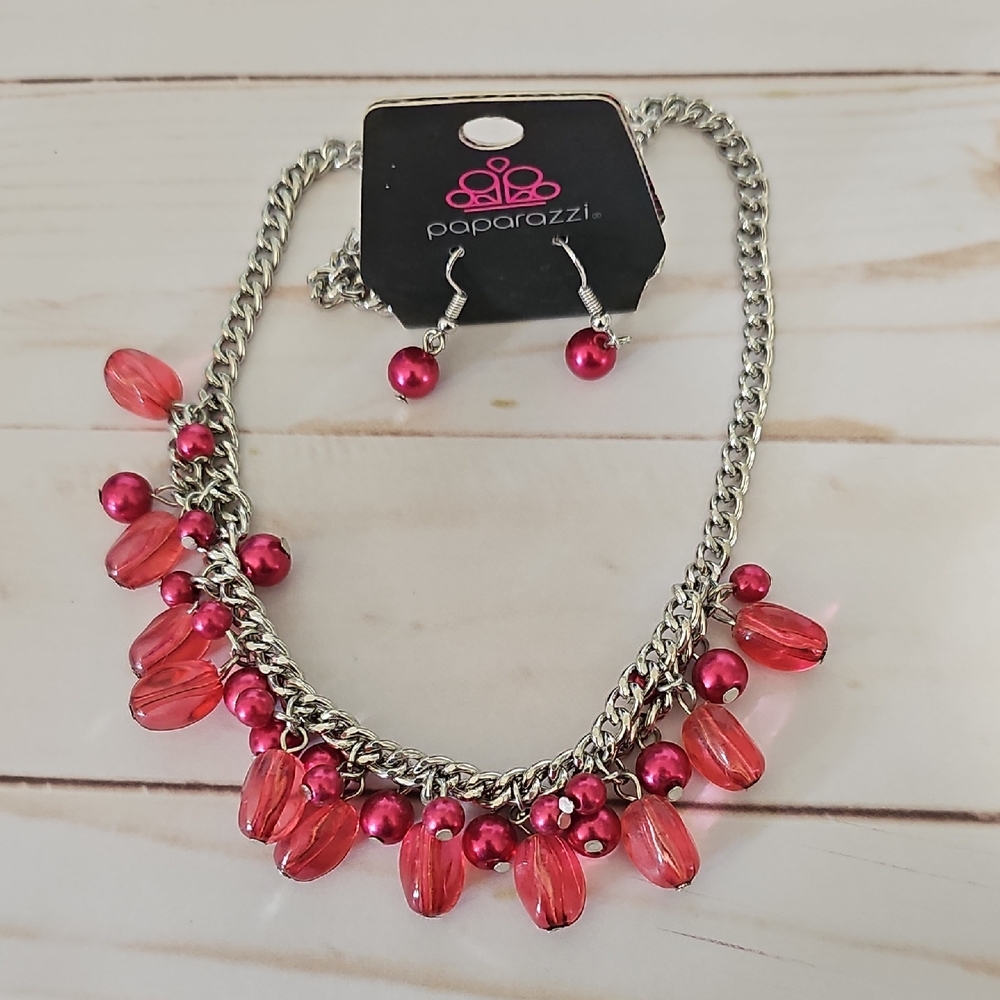 Paparazzi Fuchsia and Silver Necklace Set